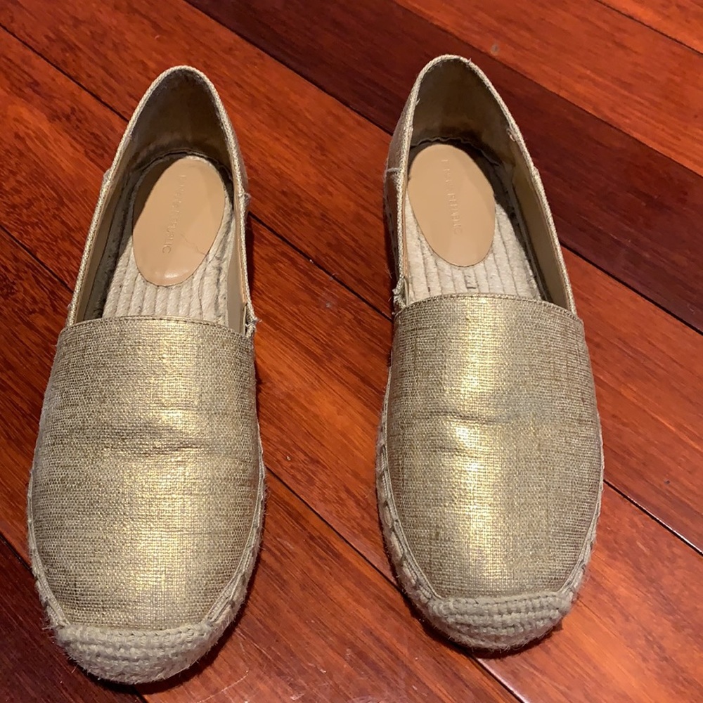 Gold espadrilles - Picture 2 of 3